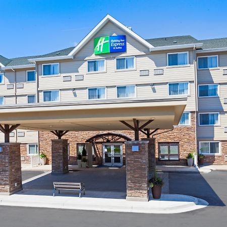 Holiday Inn Express Hotel & Suites Uptown Fredericton By Ihg Bagian luar foto