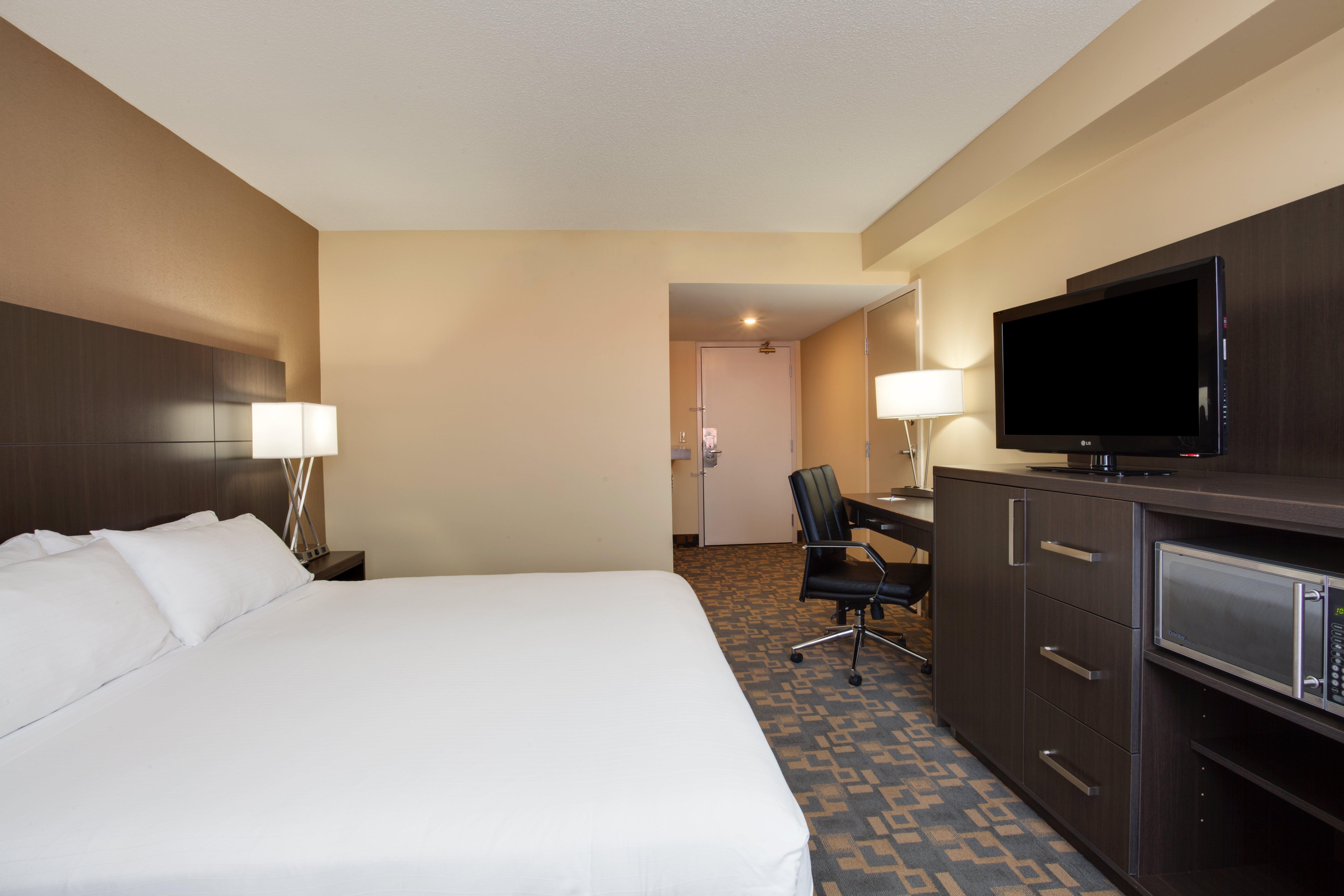 Holiday Inn Express Hotel & Suites Uptown Fredericton By Ihg Bagian luar foto