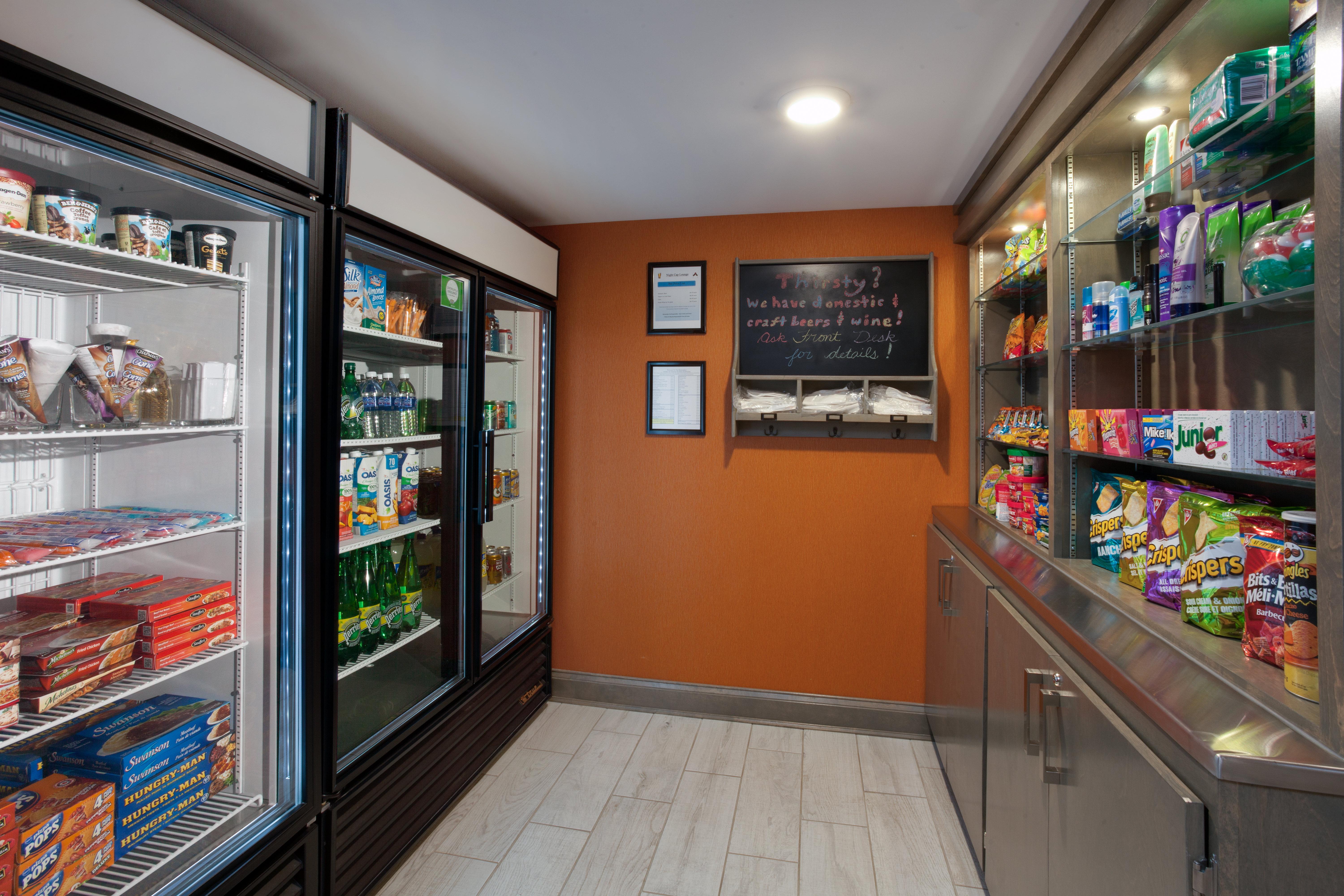 Holiday Inn Express Hotel & Suites Uptown Fredericton By Ihg Bagian luar foto
