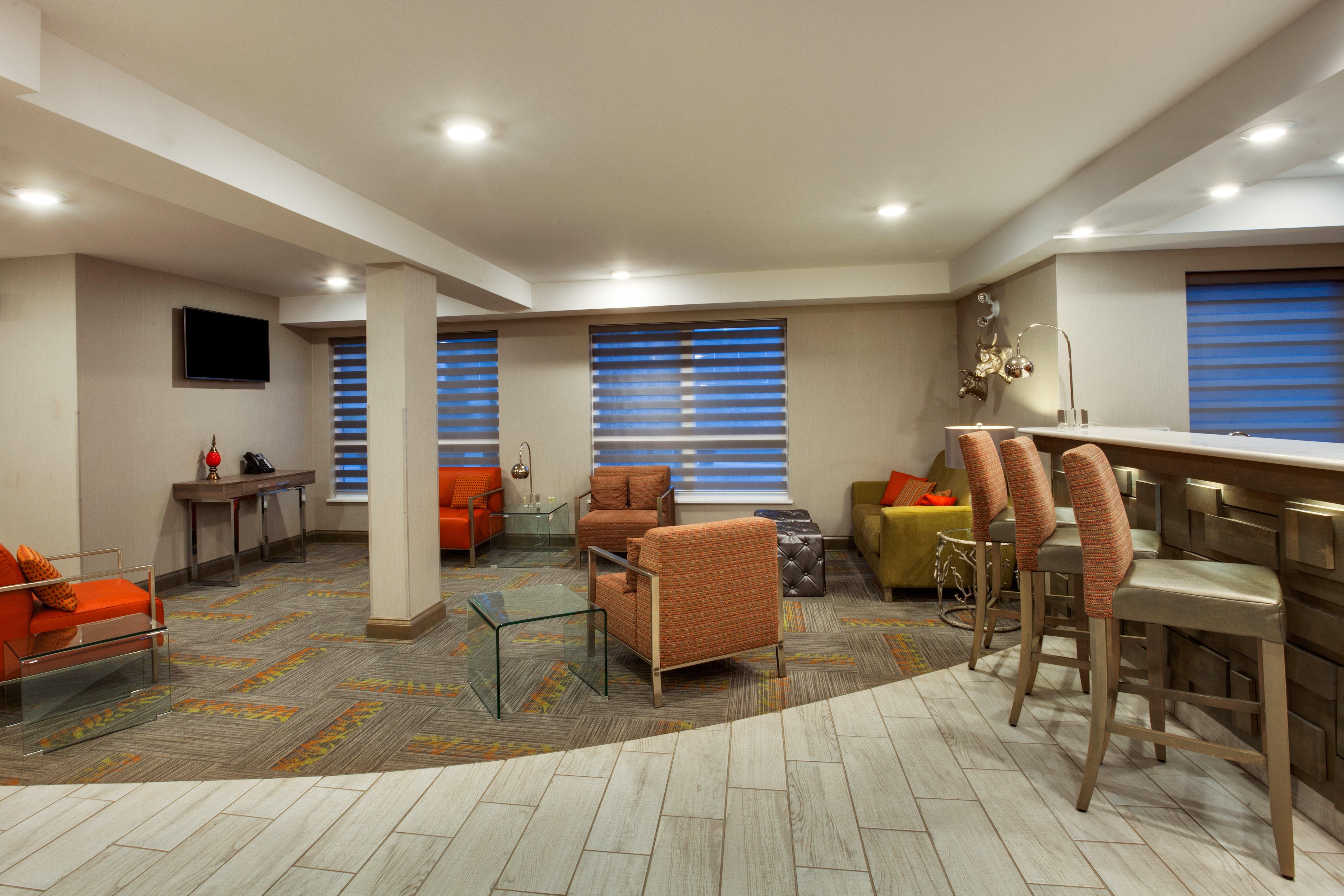 Holiday Inn Express Hotel & Suites Uptown Fredericton By Ihg Bagian luar foto